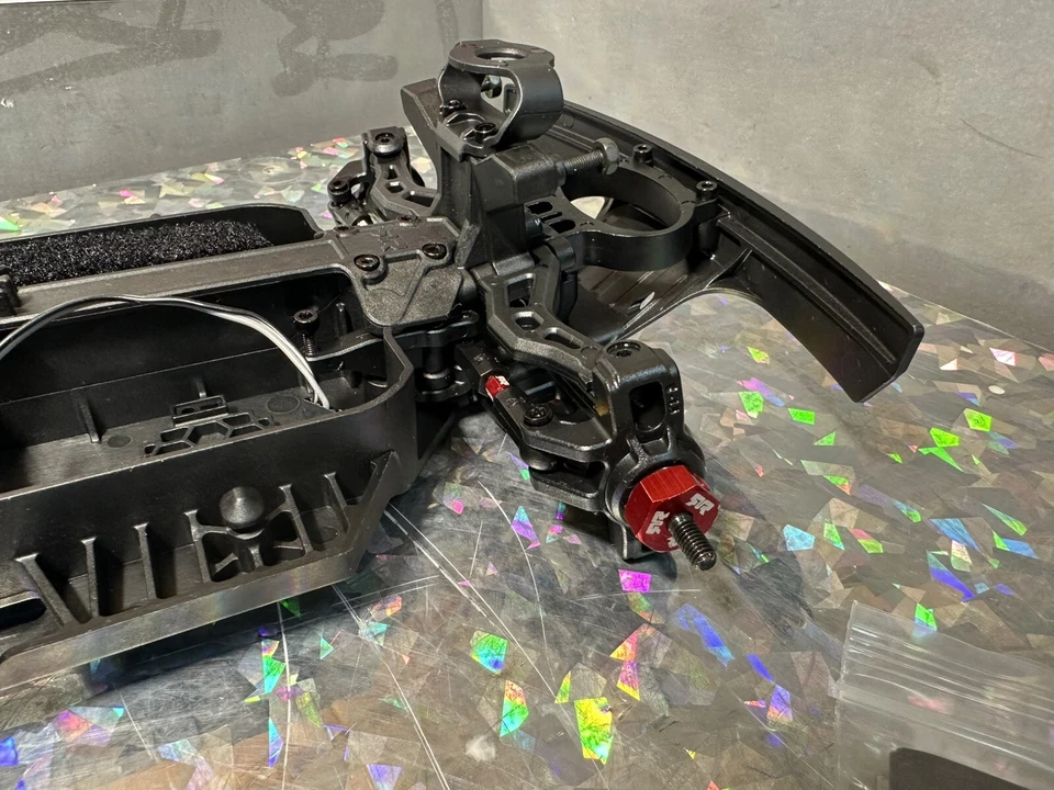 Arrma ARA2304ST1 MOJAVE GROM 223S BLX Brushless 4X4 Roller Chassis Brushless 18 - Image 2 of 4