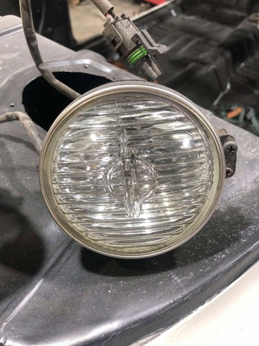 HOLDEN COMMODORE SS VU VT VX VY driving lights fog lamps genuine not chinezze - Picture 2 of 4