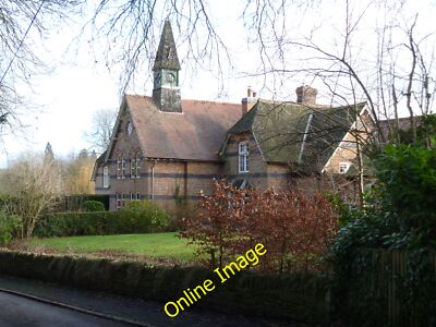 Photo 6x4 The Old School [1] Little Tew This lovely old building was erec c2012