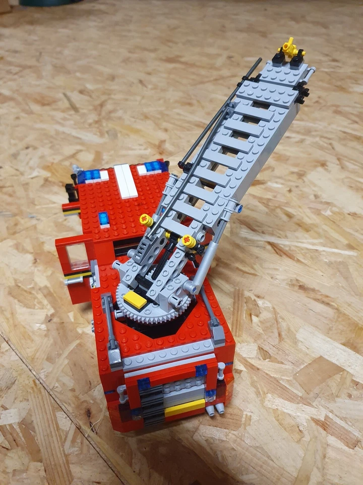 LEGO Creator 6752 Fire Truck, photo 3 sur 5