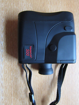 Tasco 500 Laser - Entfernungsmesser für bis zu 940m , Jagd  , Geländevermessung