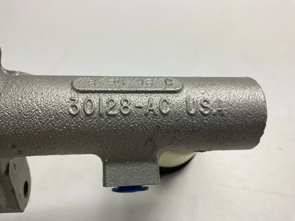 Cilindro maestro de embrague Acdelco 18M2093 para Toyota Camry 1983-1991 Foto 4 de 4