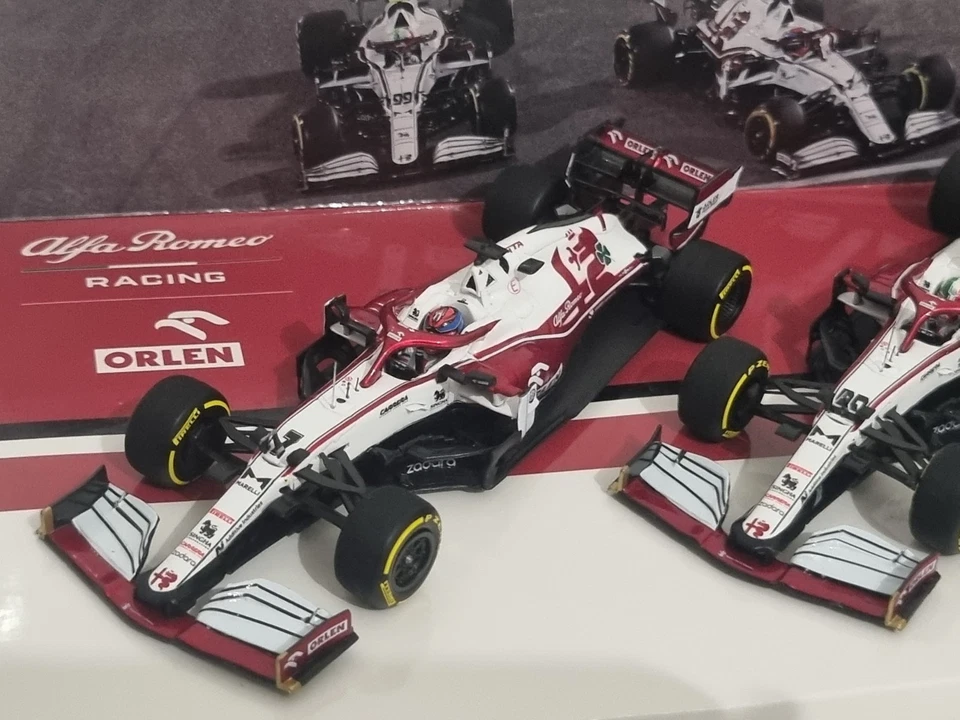 Minichamps édition limitée - Coffret F1 Alfa Romeo Ferrari C41 F1 2021 - Photo 4/4