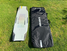Core Fusion 5 Twin Tip KiteBoard Board 144x43 +Boardbag und 4 Finnen 1A Zustand