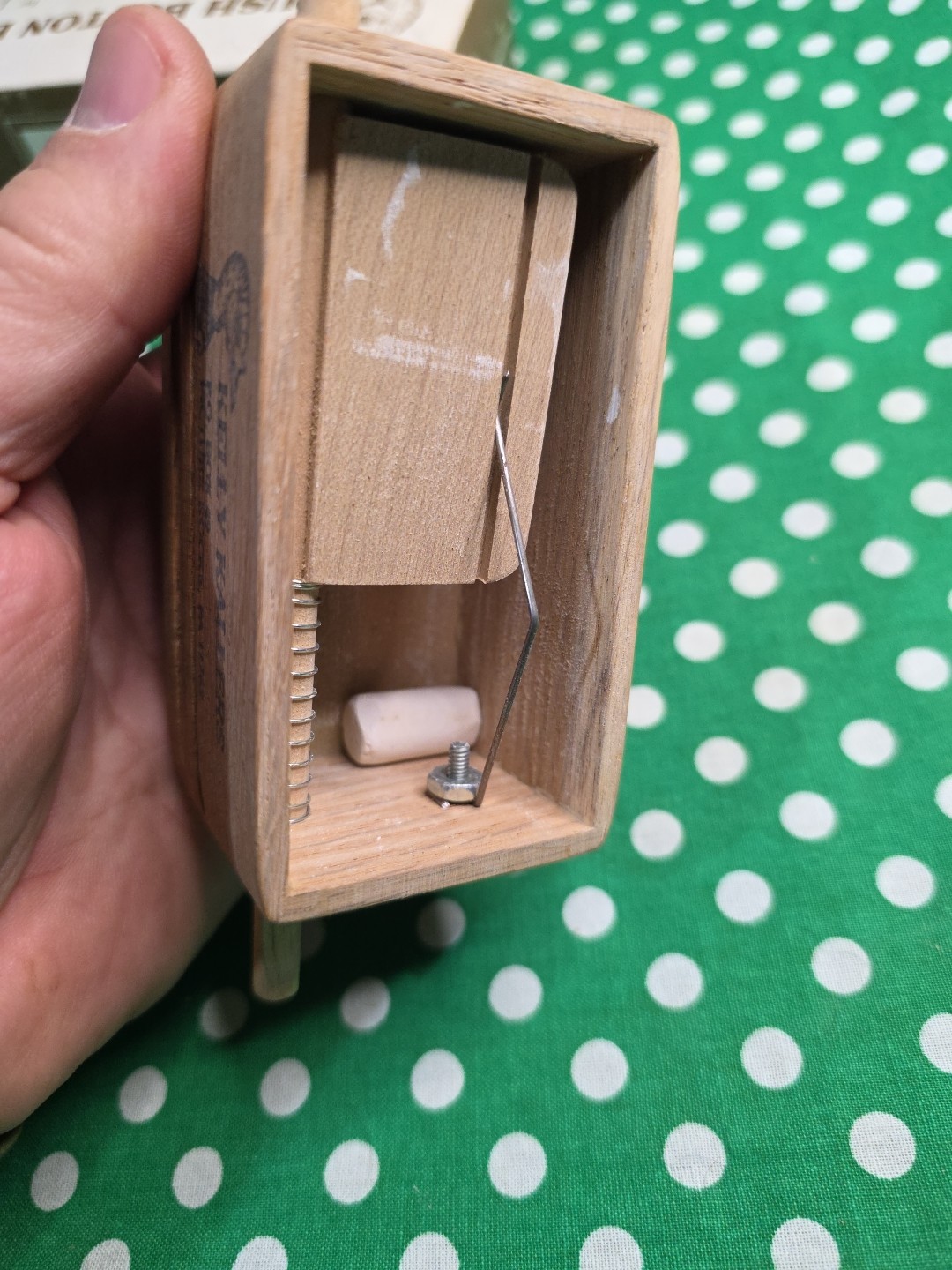 VINTAGE KELLY KALLERS PUSH BUTTON BOX PUSH PULL TURKEY CALL KELLY COOPER CALLER