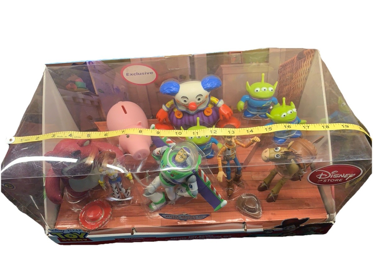 トイストーリーフィギュア10体セット　TOYSTORY Disney PIXER New 2010 Disney Store Toy Story Deluxe 10 Figure Set w/Woody, Buzz
