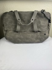 Lululemon Early Embark Travel Large Messenger...