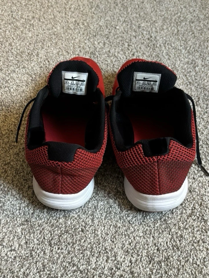 Nike Herren Revolution 3 Laufschuh, University Red/Metallic Silver/Black, 10,5 - Bild 3 von 4