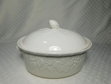 Mikasa English Countryside White 2 Qt Covered...