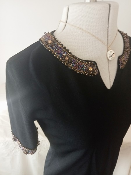 Liz Davenport jumper 12 black beaded open neck short sleeve pullover women M