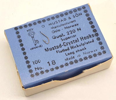 Ami MUSTAD - Ref. 220N - Nr. 18 - 100 Stück - FG857