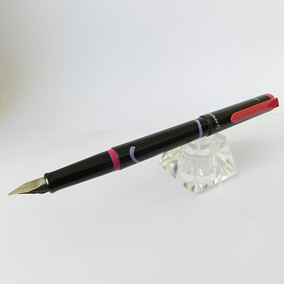 PELIKAN TWIST P20 Fantasy Lines Black /Pink Fountain Pen Medium