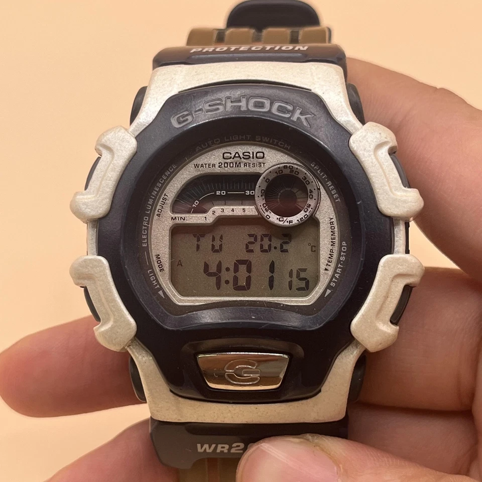 Reloj de Surf Vintage Casio G-Shock Triple Corona Hombre Digital WR200M Hawaii Foto 3 de 4