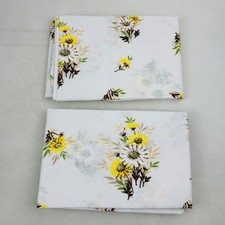 Vintage Pequot Floral Daisy 2 Standard Pillowcase Set Yellow White Spring Mills