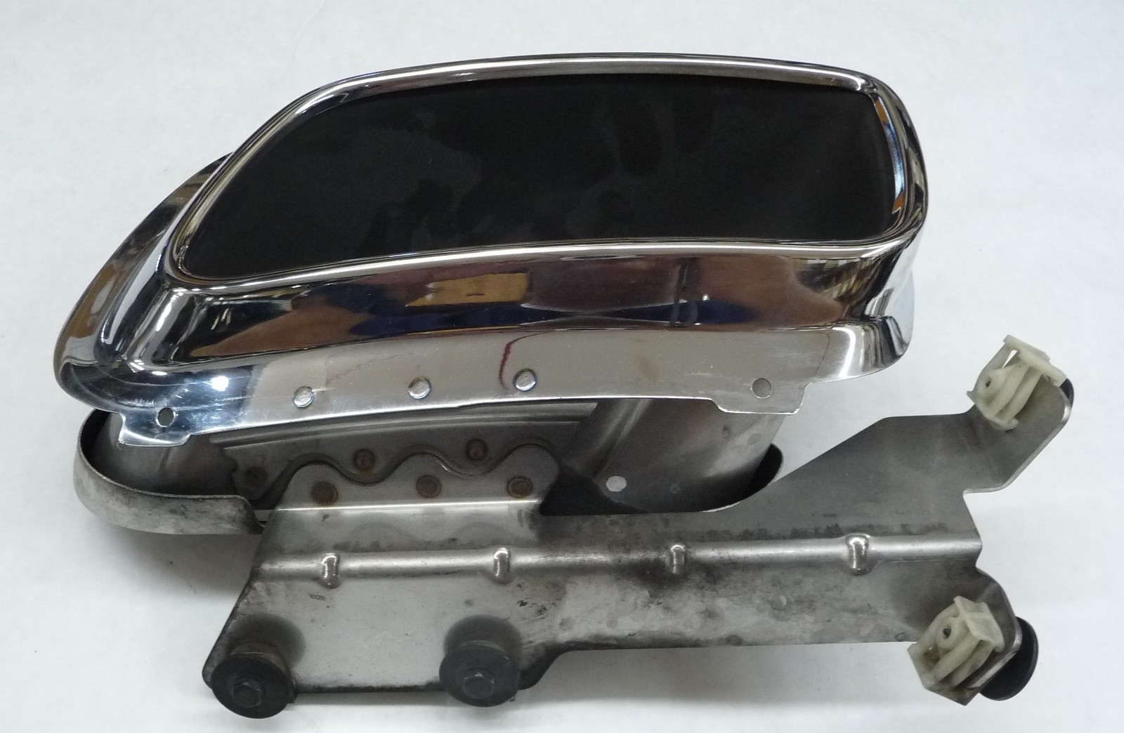 Rolls-Royce Cullinan 2018-2024 Left Exhaust extension P/N 51127448701