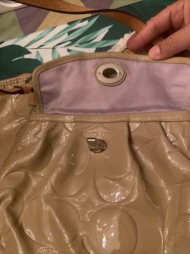 COACH Signature Patent Leather Tote Large Purse Tan Nude Shoulder Handbag EUC - Picture 11 of 12