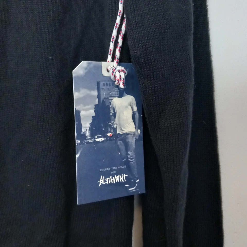 Andrew Reynolds for Altamont BNWT black pattern zip hooded cardigan skater sz S - Image 4 of 4
