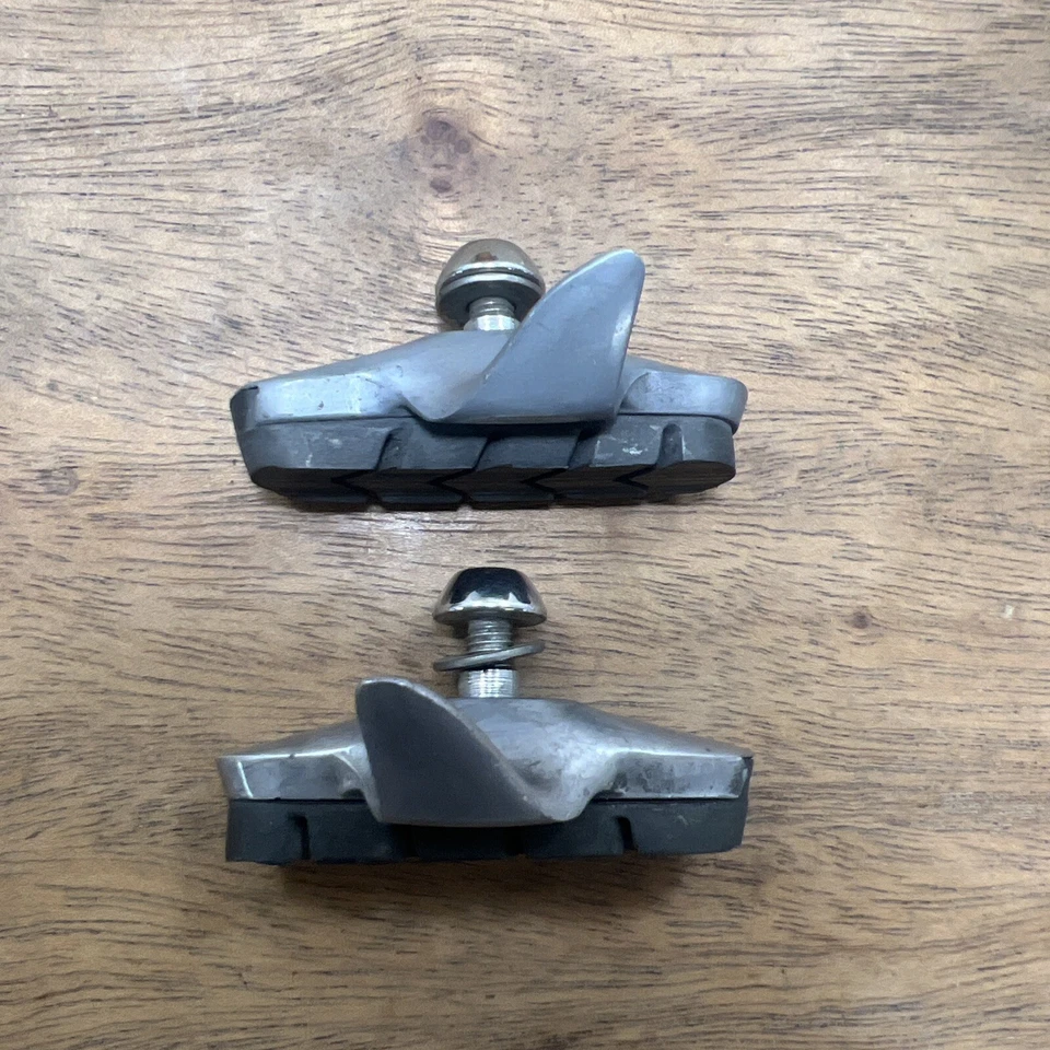 Shimano Dura Ace 7403 Brake Pads Shoes / Holders Pair - Image 4 of 4