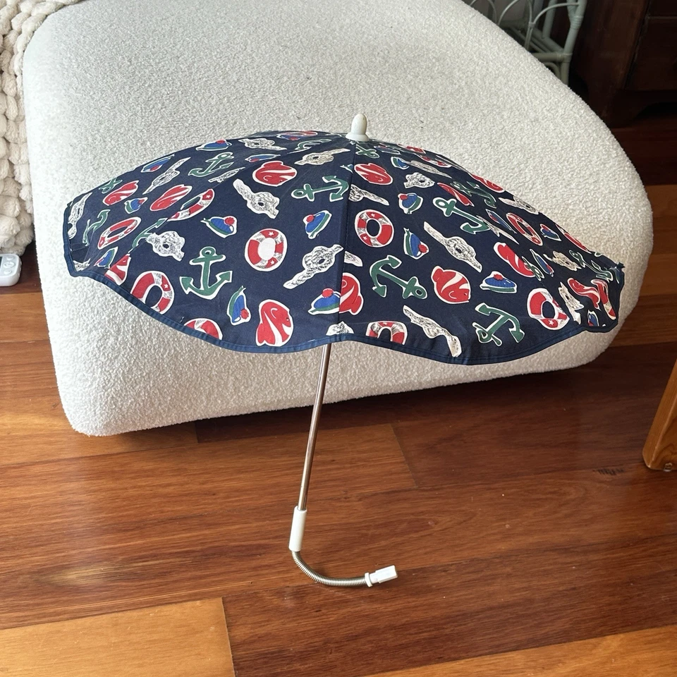 Cochecito para niños vintage paraguas anclas náuticas diseño de barcos en muy buena condición Foto 2 de 4