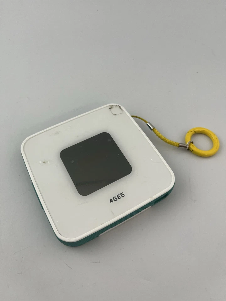 EE Alcatel Osprey Y855V 4G EE Network Mobile Wi-Fi Router Hotspot Broadband MiFi - Image 3 of 4