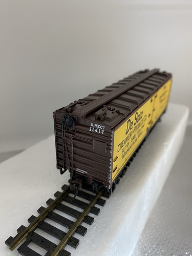 ATHEARN #7584 DE SOTO CREAMERY & PRODUCE 40' YELLOW REEFER #11417 R-T-R NEW!! - Picture 3 of 6