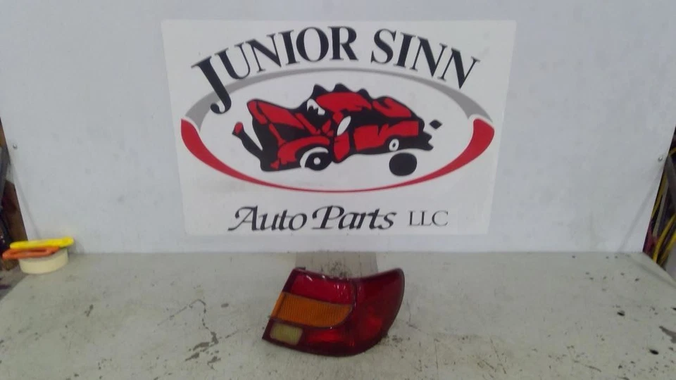 Luz trasera pasajero sedán compatible con 00-02 SATURN SERIE S 572545 Foto 4 de 4