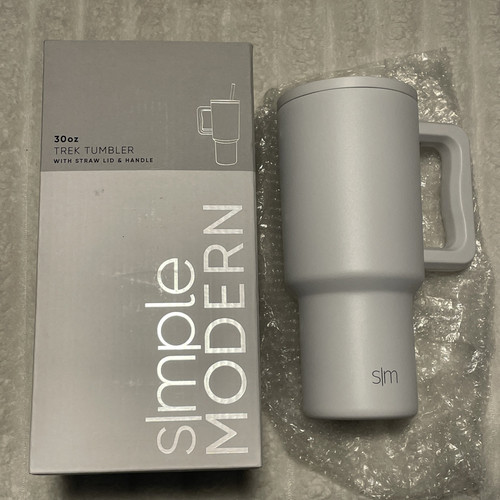 Vaso Trek Simple Moderno 30 fl oz Acero Inoxidable con Tapa de Pajita. Blanco. - Imagen 1 de 9