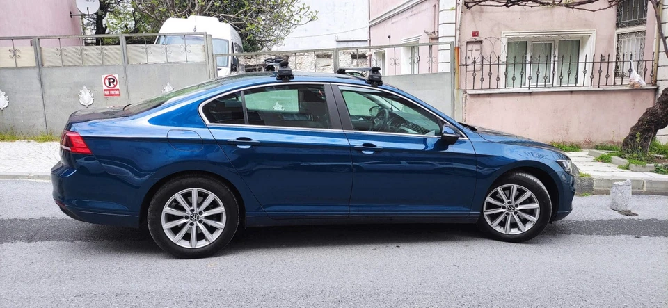 Barra transversal techo normal plateado para Volkswagen Passat Sedán B8 2015-2025 Foto 4 de 4