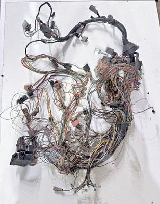 87-89 Ford Mustang Dash Wiring Harness W/ Fuse Box - READ DESCRIPTION