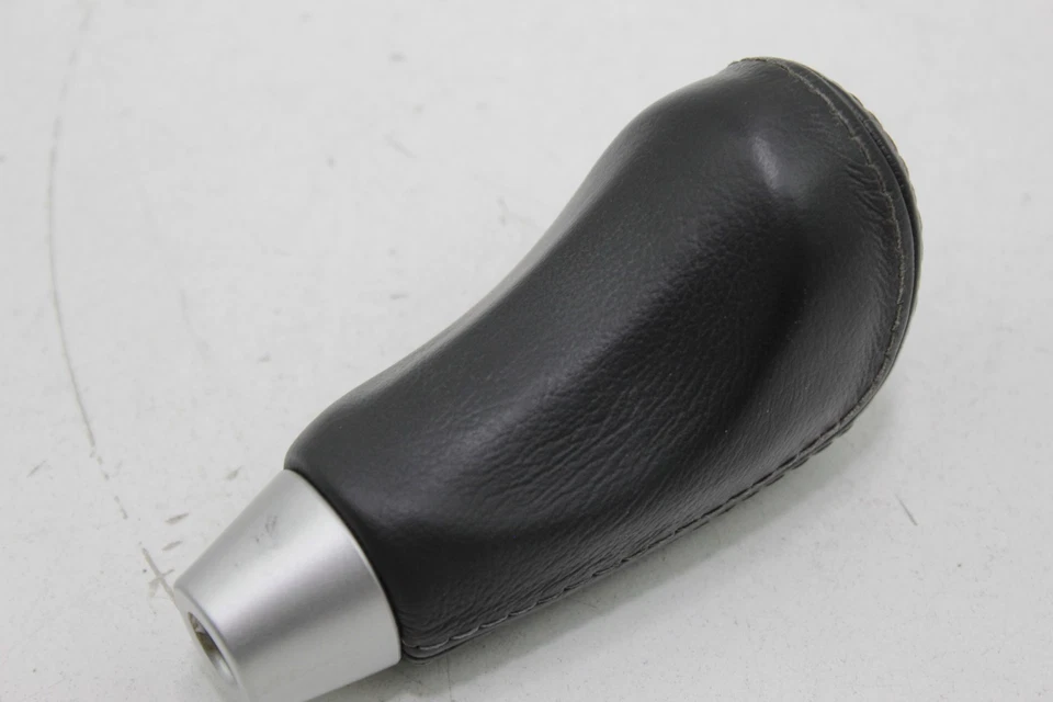 2008 - 2015 Nissan Armada Front Auto Transmission Gear Shift Knob OEM - Image 3 of 4