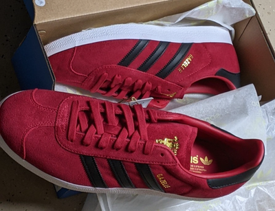 Size 10 - Manchester United x adidas Gazelle Red Black for sale