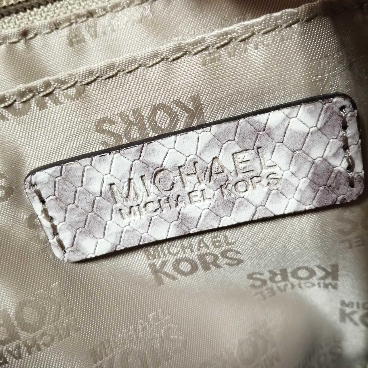 Shoulder Bag Michael Kors Model Gray Python Patte… - image 16
