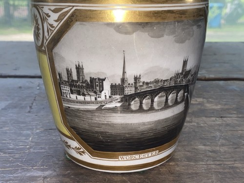 Chamberlain’s Worcester Pitcher Yellow With Gilt View Of Worcester Ca. 1840’s - Picture 6 of 9