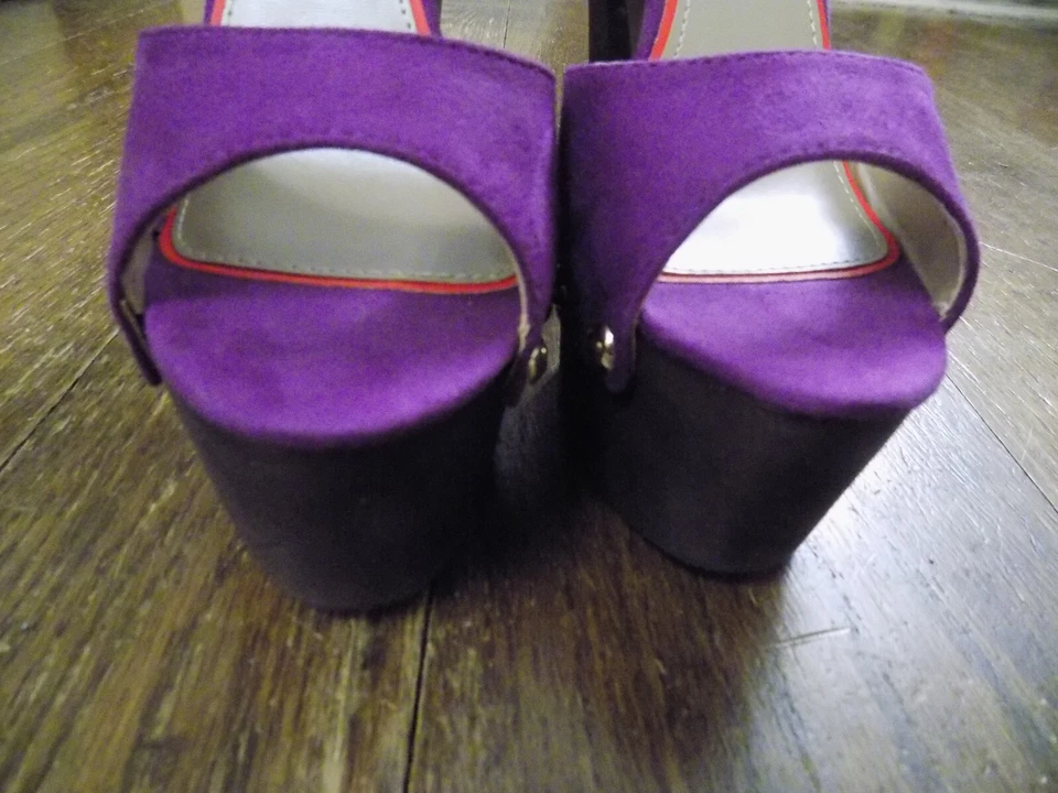 Sandalias Luichiny PÚRPURA Imitación Gamuza Correa al Tobillo 6" Tacones 2" Plataforma Tachonadas 7.5 Foto 4 de 4