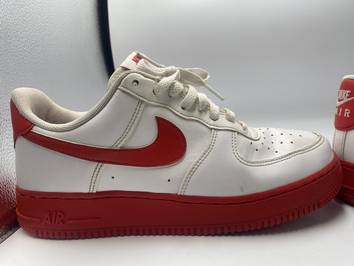 Men's Size 8 Nike Air Force 1 '07 Low Shoes White University Red