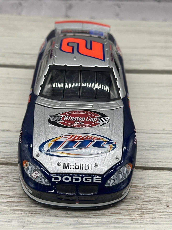 Dodge Intrepid 2003 Rusty Wallace #2 Miller Lite/The Victory Lap 1/24 sin caja Foto 2 de 4