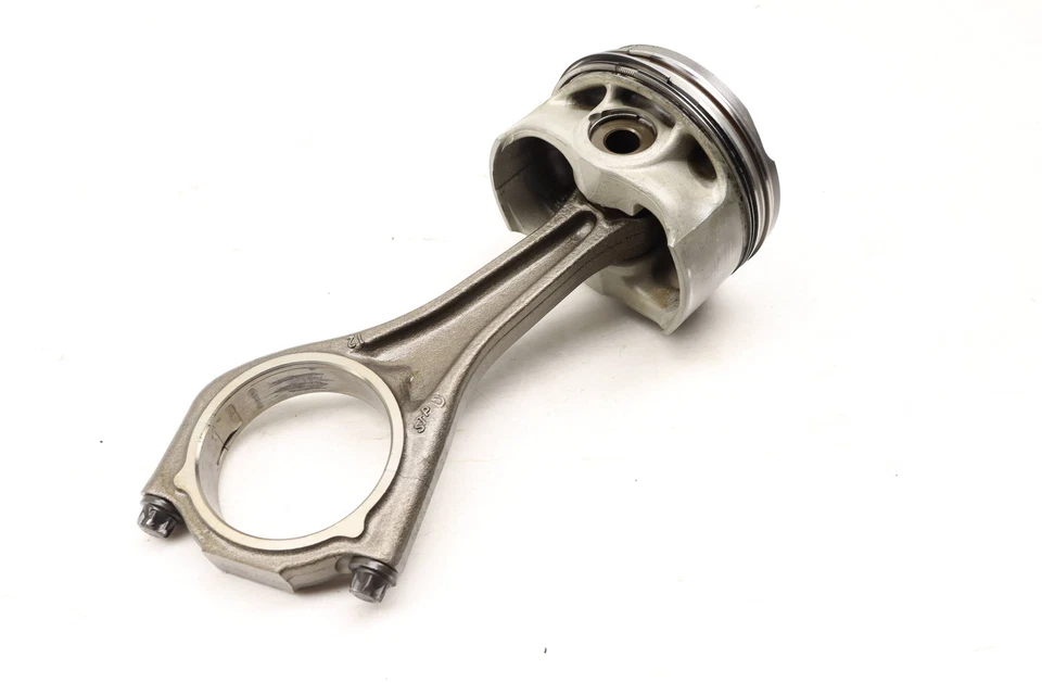 2011 BMW ALPINA B7L - Piston W/ Connecting ROD 7565233 - Image 2 of 4
