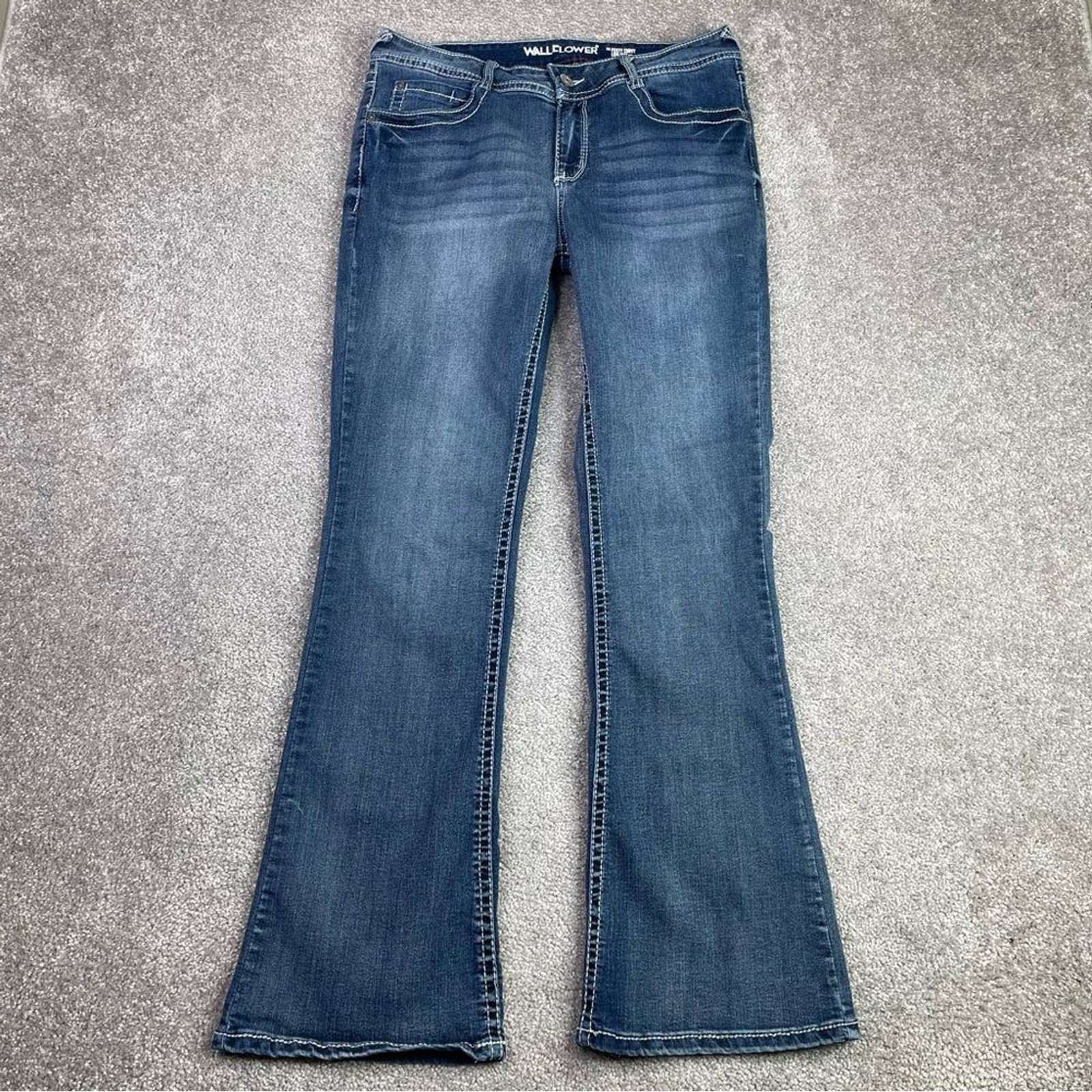 Wallflower Feisty Curvy Jeans Women's 11 Blue Bootcut Low Rise Dark Wash Stretch