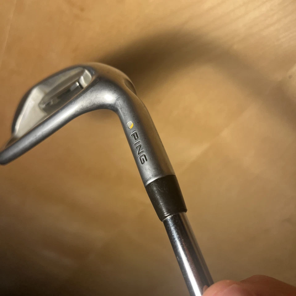 Cuña de lanzamiento Ping I20 Pw acero varilla flexible regular punto amarillo diestro golf Foto 4 de 4