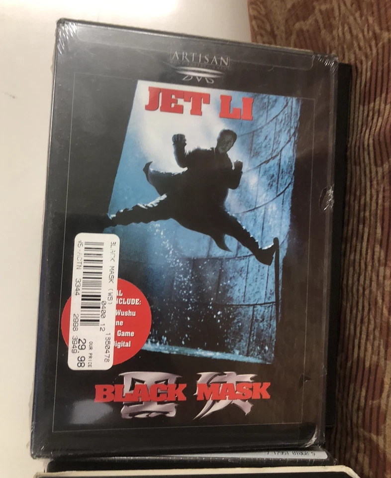 Lot of 24 Kung Fu & Martial Arts DVDs – Jackie Chan, Jet Li, Bruce Lee - Image 4 of 4