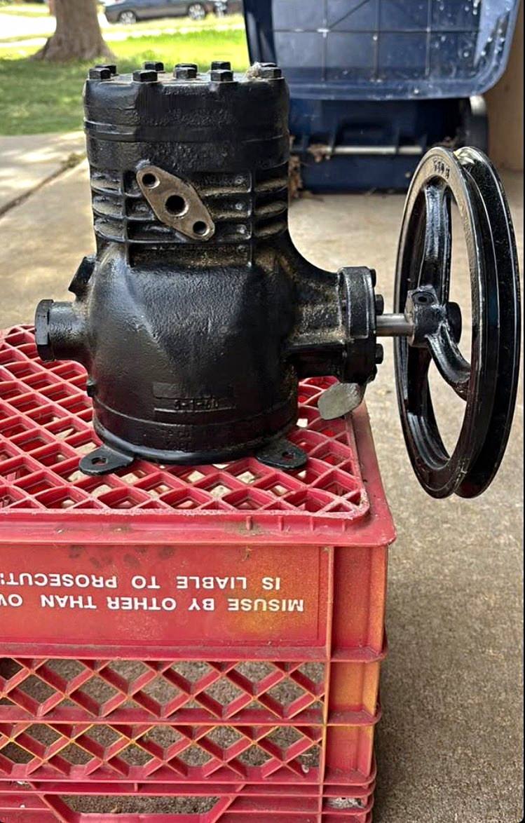 Cast Iron Belt-Driven Air Compressor Pump Head w/ Flywheel Pulley Wheel