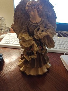 Angel Holding Harp With Roses 10.5 In Tall