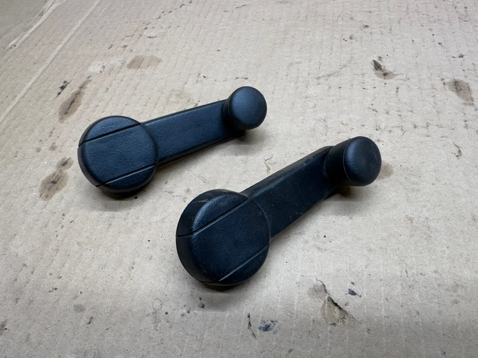 Manija de manivela de ventana OEM 55597RKSQ 1995 1994 1989 para Jeep Cherokee 1984-1996 Foto 4 de 4