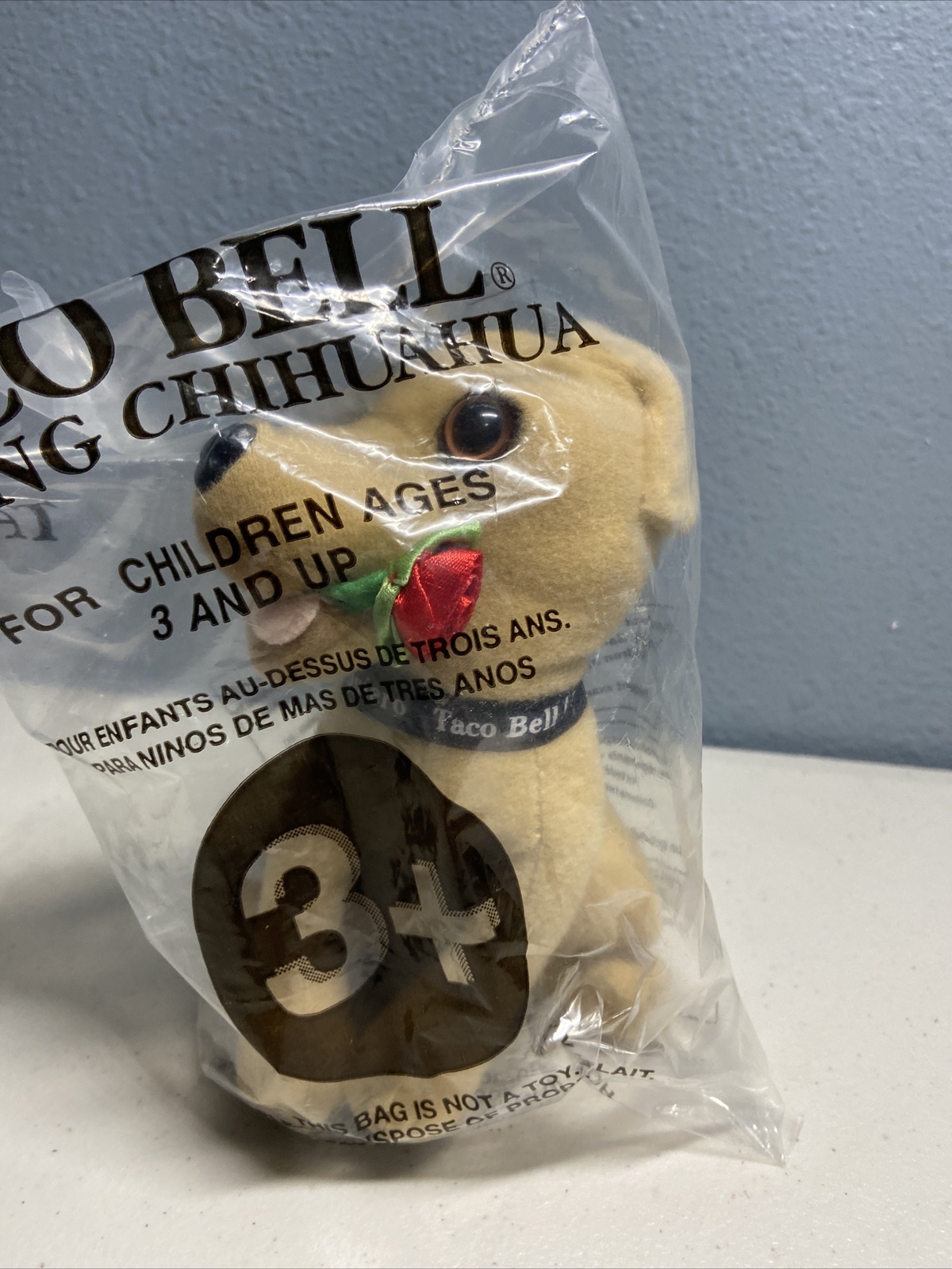 New Taco Bell Talking Chihuahua 6" Plush Dogs in Package Yo Quiero Rose Love Dog