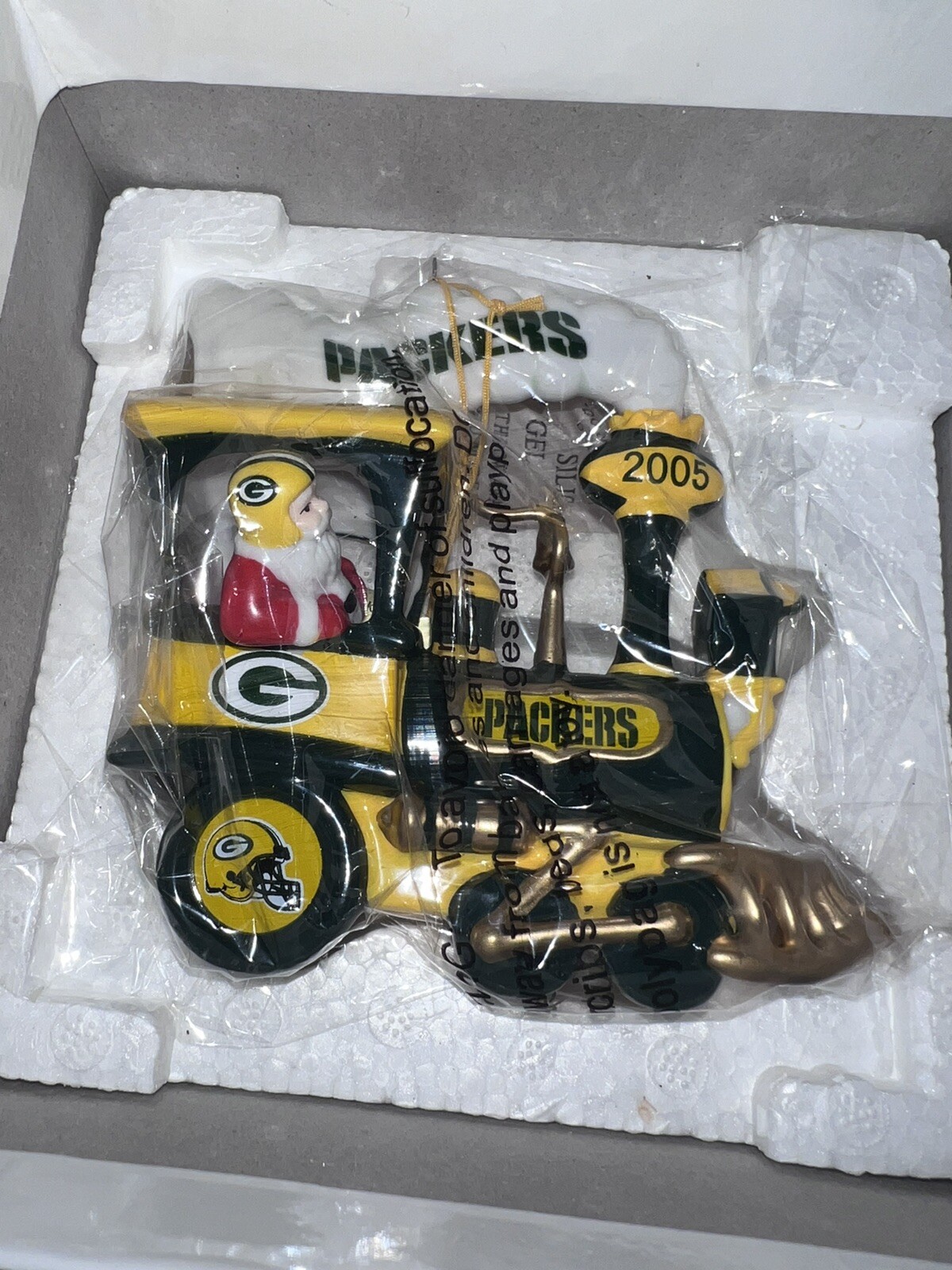 Danbury Mint NFL Green Bay Packers 2005 Holiday Express Train Christmas