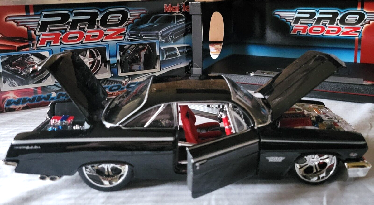 売れ筋介護用品も! Maisto Pro Lowered Custom Air Bel Chevrolet 1962 1/18 Rodz マイスト