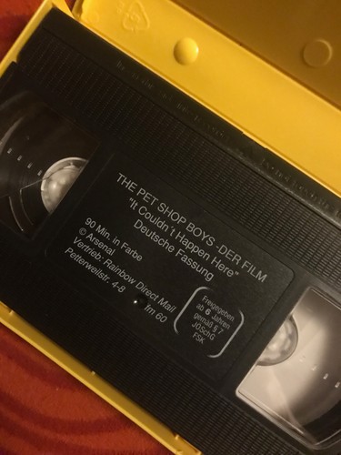 PET SHOP BOYS Der Film DEUTSCH It couldn't happen here VHS no DVD MUSIK FILM rar - Bild 3 von 3