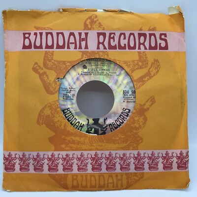 SUPER CIRKUS {Bubblegum Pop 45} Embrassez-Moi / Mrs. Green  hear
