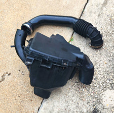 Srt-4 Srt 4 Oem Stock Air Box Srt-4 Srt 4 Oem Stock Air Box