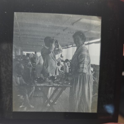 Glas Magische Laterne Dia Passagiere auf Schiff Deck nach Afrika (51)